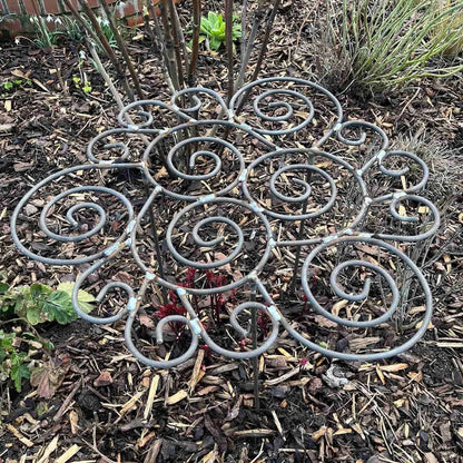 Invisible Plant Rings – Green Garden Supports for Flowers & Vegetables