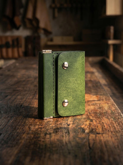 👛✨ Compact Leather Trifold Wallet – Slim, Stylish & Convenient Everyday Carry! 💳🤎