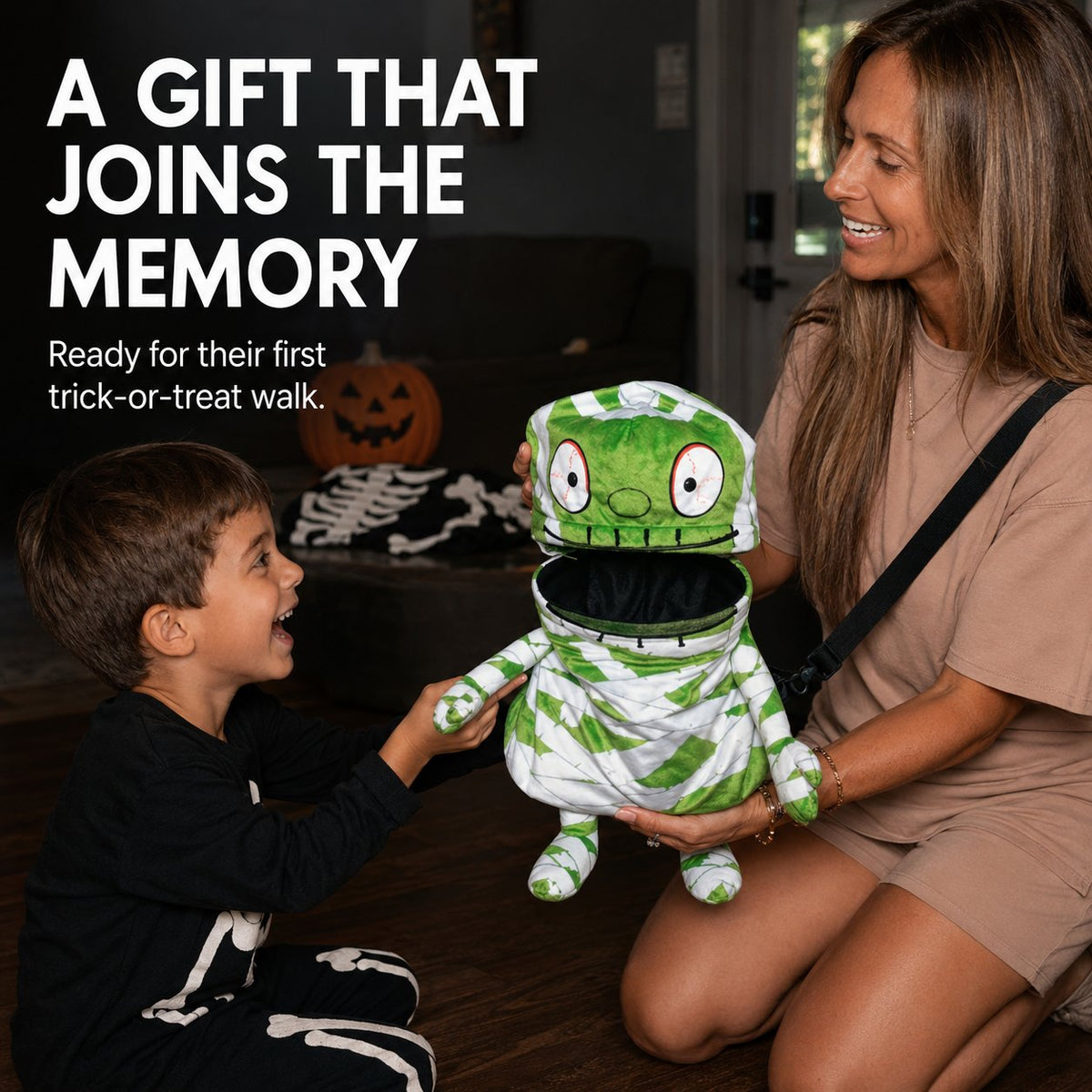🧟🍬Hands-Free Musical Animated Mummy Children's Halloween Trick or Treat Bag with Wide-Open Mouth