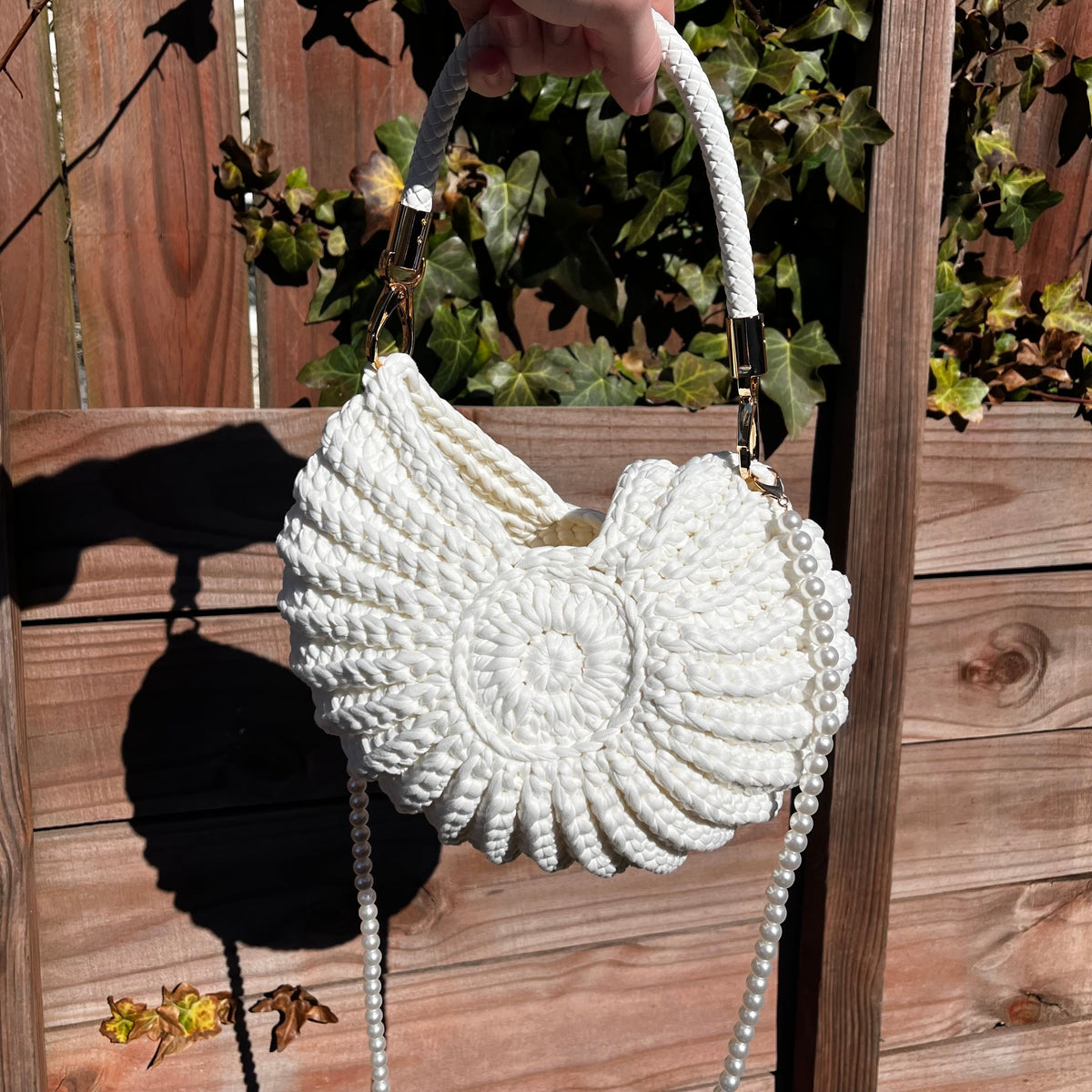 🎀✨ 50% OFF Crochet Shell Bag – 100% Handmade Summer Style 👜🌸