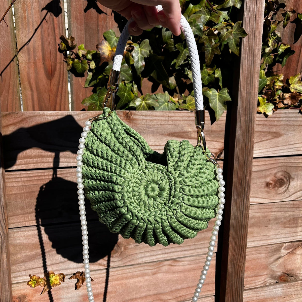 🎀✨ 50% OFF Crochet Shell Bag – 100% Handmade Summer Style 👜🌸