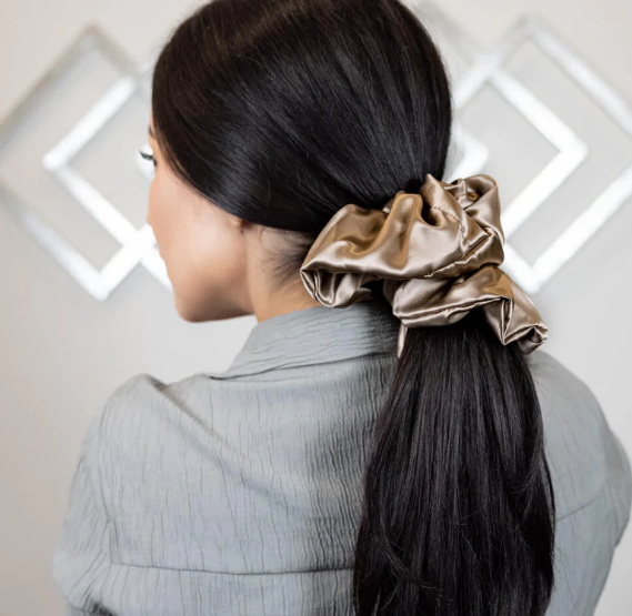Large Anti-Crease Mulberry Silk Scrunchie