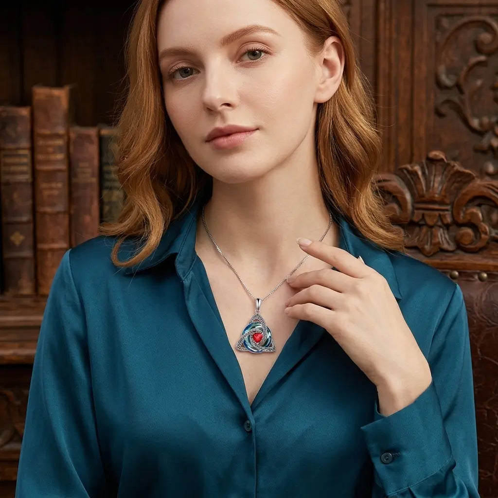 ✝️✨ Birthstone Celtic Trinity Knot Necklace – Meaningful Silver-Plated Crystal Jewelry Gift 💎❤️