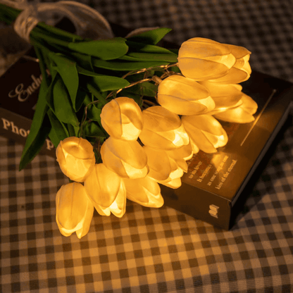 🔥LAST DAY 50% OFF🎁Romantic Tulip LED Flower Lamp